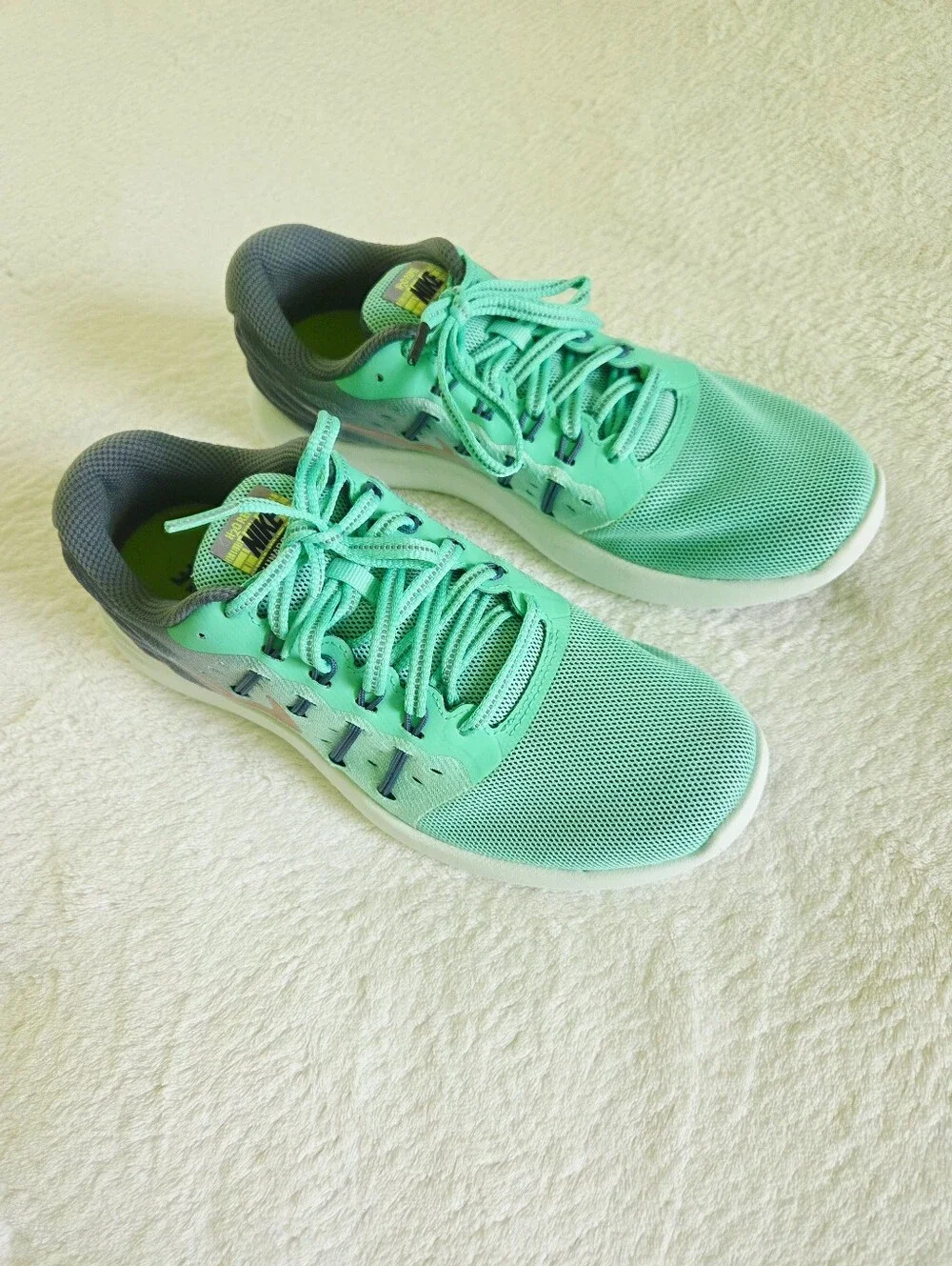 Nike ✨️ Women's Lunarstelos Shield Mint Green Running Shoes Size 7.5
